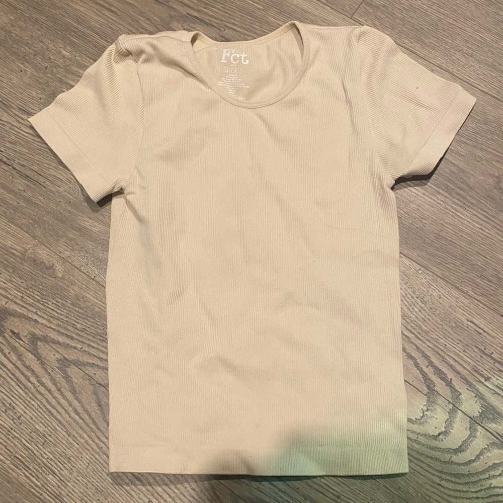 stretchy beige basic tee